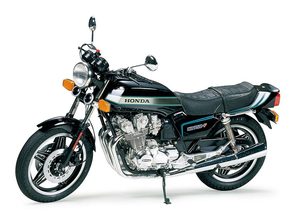 Honda CB750F (Vista 2)