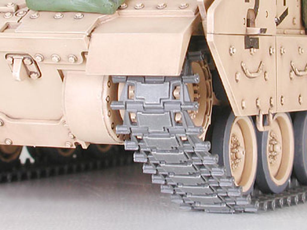 M2A2 ODS Desert Bradley (Vista 8)