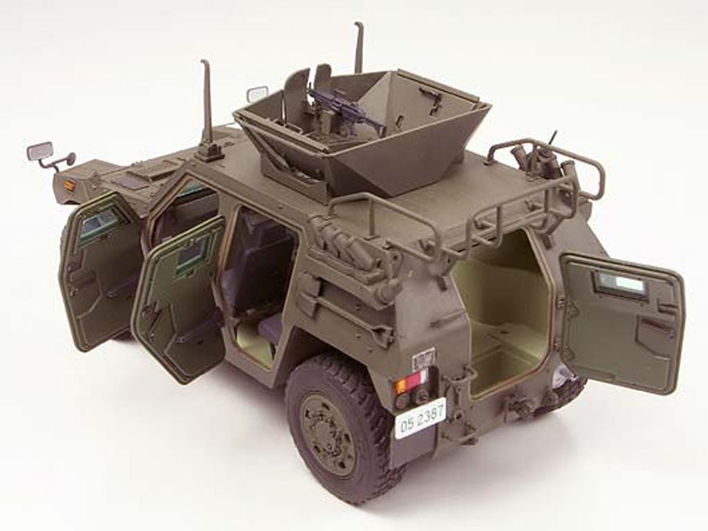 JGSDF Light Armored Vehicle (Vista 5)