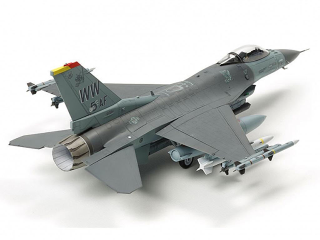 F-16 CJ Fighting Falcon (Vista 4)