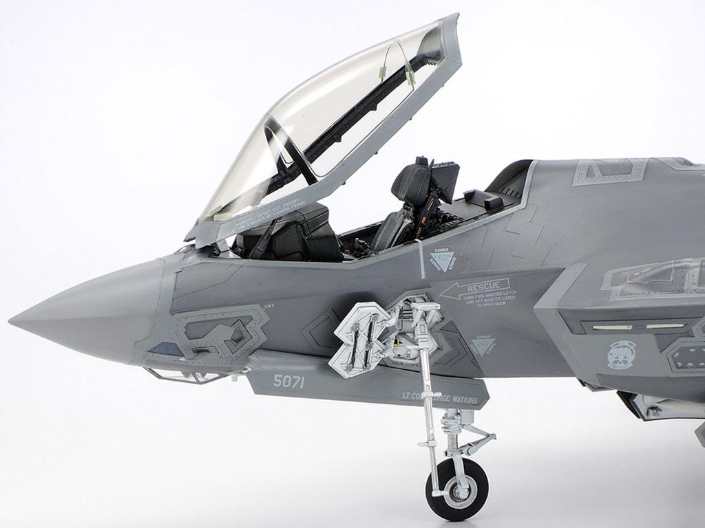 Lockheed Martin F-35A Lightning II  (Vista 14)