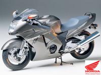 Honda CBR1100XX Super Blackbird (Vista 5)