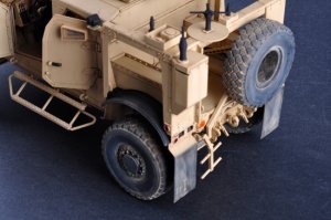 US M-ATV MRAP  (Vista 6)