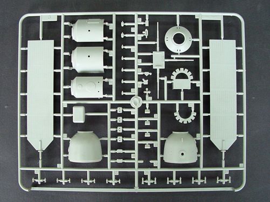 Chinese Shenzhou Spaceship   (Vista 8)