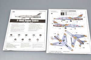 F-100C Super Sabre  (Vista 3)