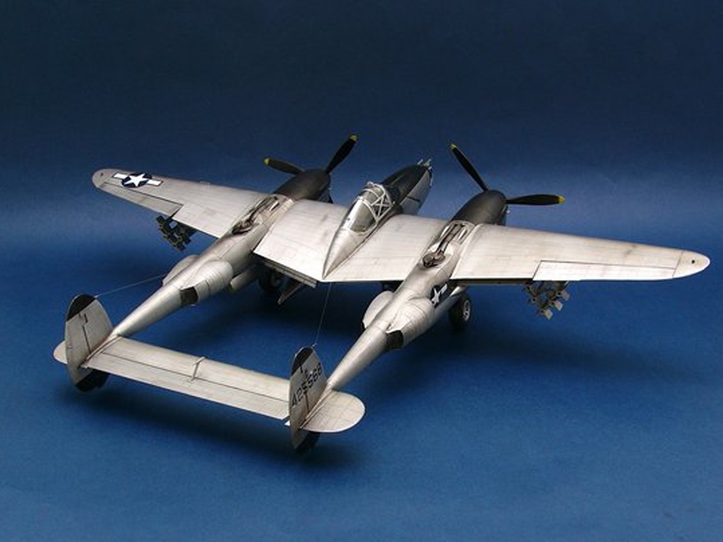 P-38L-5-LO Lightning  (Vista 6)