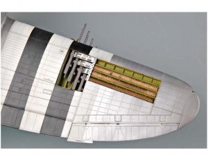 P-47D-30 Thunderbolt   (Vista 3)