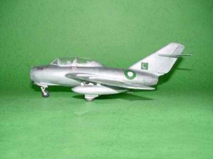 Mig-15 UTI Midget  (Vista 3)