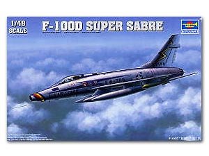 USAF F-100D Super Saber   (Vista 1)
