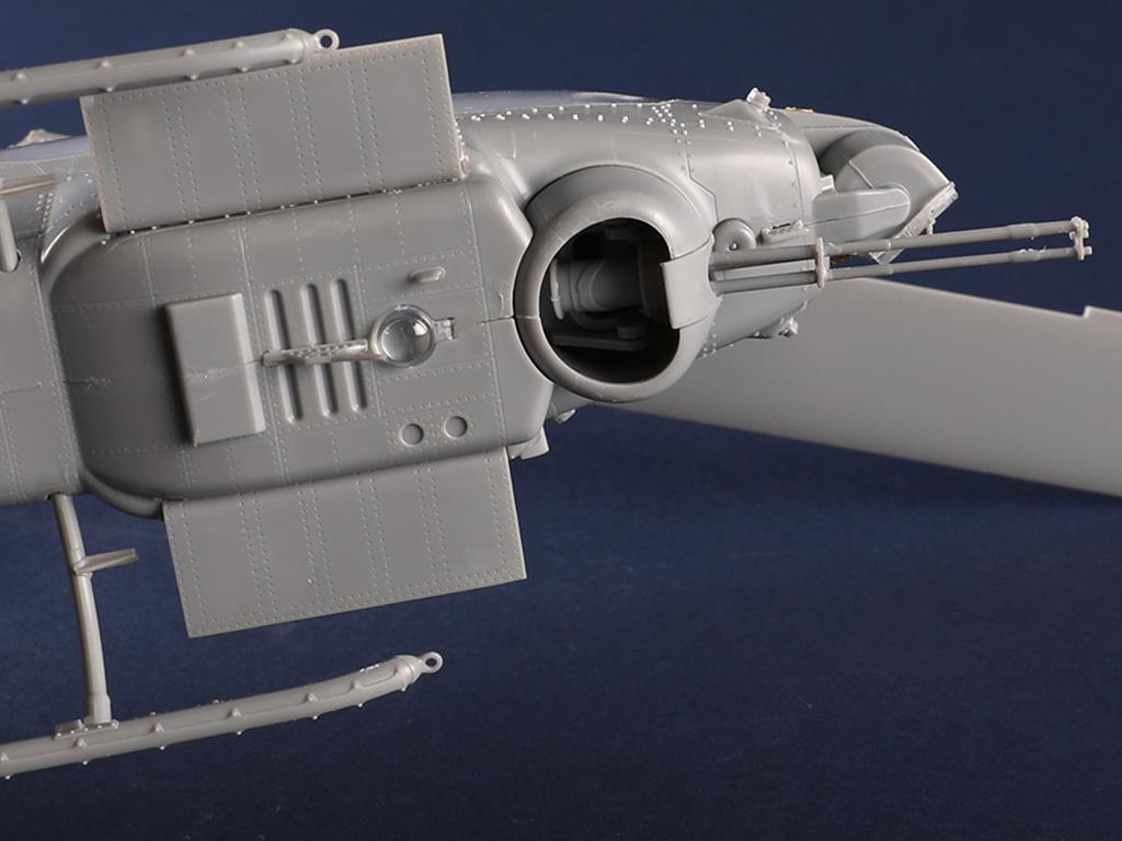 AH-1W Super Cobra (Vista 9)