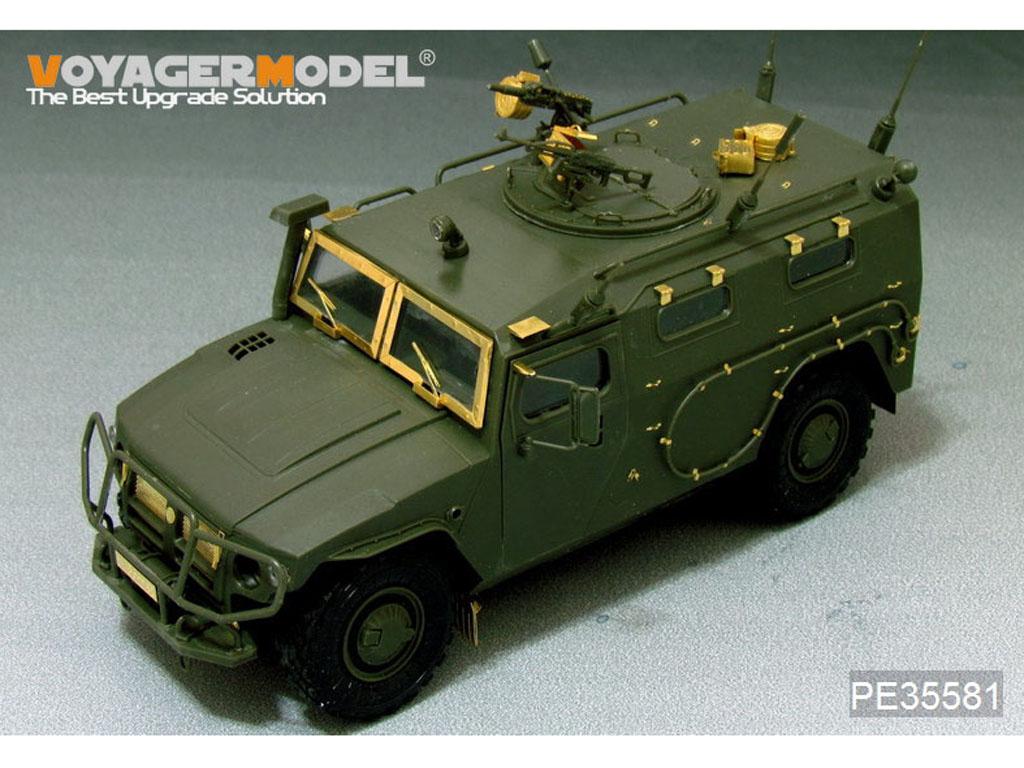 Modern Russian Tiger Armored High-Mobili (Vista 6)