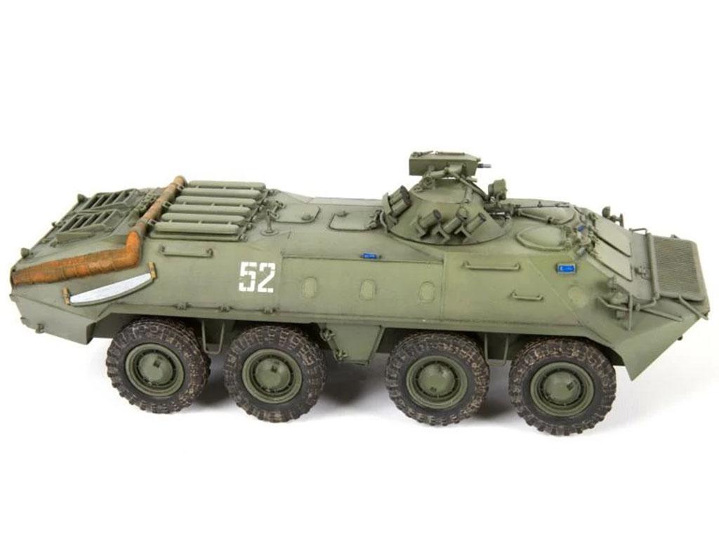 Russian Personnel Carrier BTR-70 with MA-7 Turret (Vista 2)