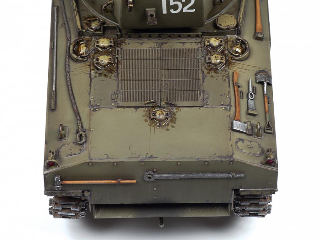 Medium Tank M4A2 Sherman 75mm (Vista 9)